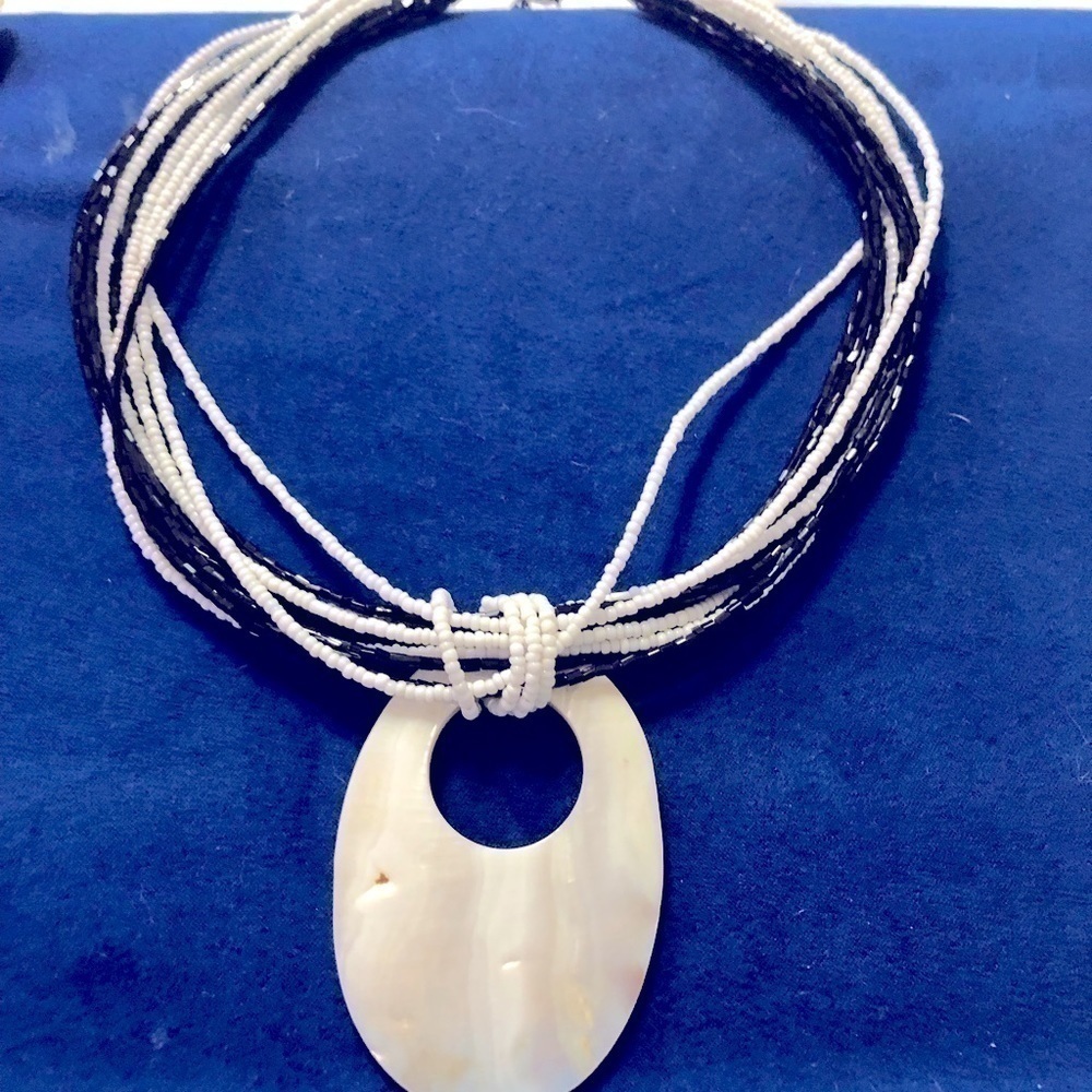 Adorable Mother of pearl summer necklace